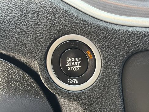 Used 2021 Dodge Charger SXT RWD image 28