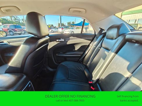 Used 2015 Chrysler 300 Limited w/ Driver Convenience Group image 12