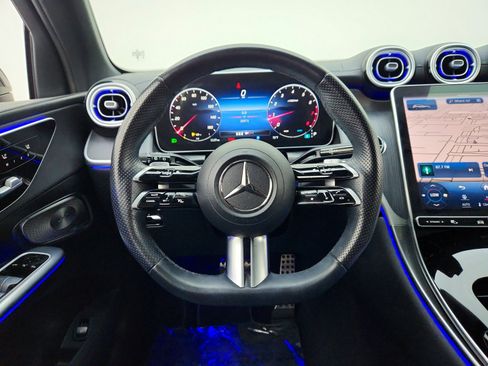 Certified 2023 Mercedes-Benz GLC 300 image 23