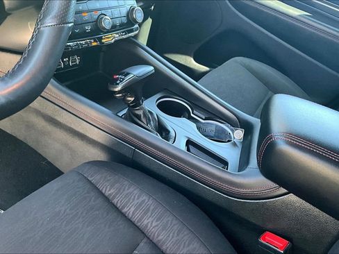 Used 2025 Dodge Durango GT AWD/4WD image 17