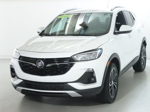Used 2023 Buick Encore GX Select w/ Safety Package II AWD/4WD image 5
