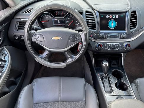 Used 2017 Chevrolet Impala LT image 17