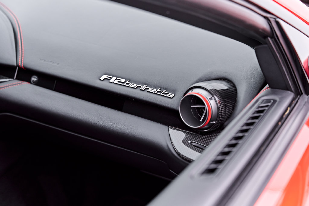 Used 2016 Ferrari F12 Berlinetta RWD image 82