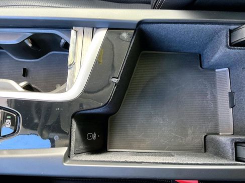 Used 2022 Volvo XC60 T8 Inscription w/ Advanced Package image 33