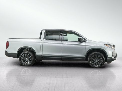 Used 2024 Honda Ridgeline Sport image 6