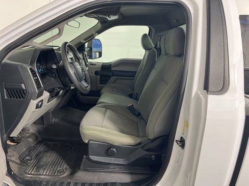 Used 2020 Ford F250 XL w/ Power Equipment Group image 27