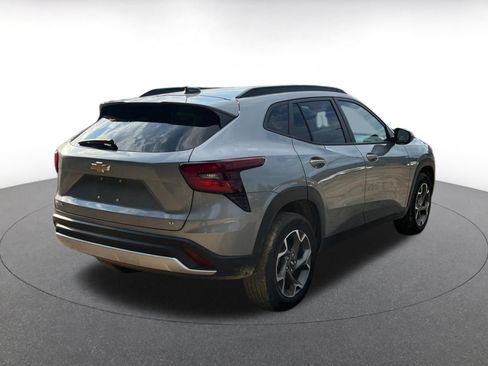 Used 2025 Chevrolet Trax LT w/ LT Convenience Package FWD image 15