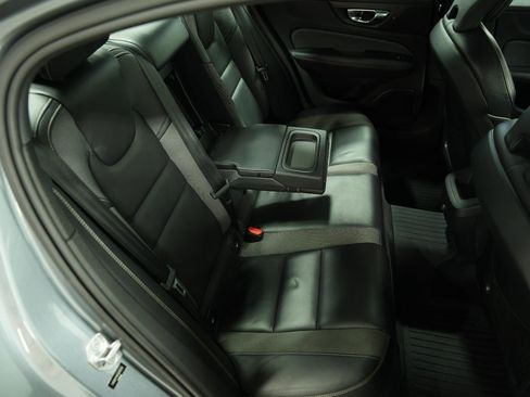 Used 2019 Volvo S60 T5 R-Design FWD image 15
