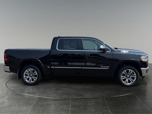 Used 2024 RAM 1500 Limited AWD/4WD image 10