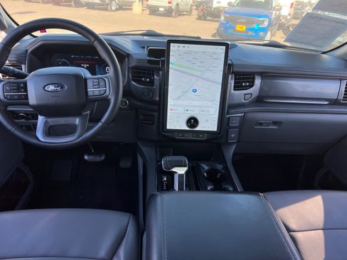 Used 2025 Ford F150 Lightning Flash image 21