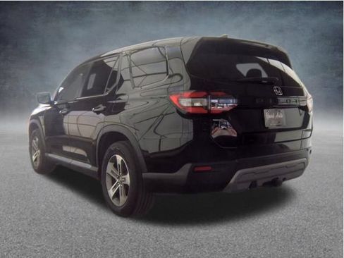 Used 2025 Honda Pilot EX-L image 5