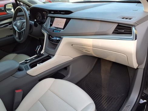 Used 2023 Cadillac XT5 Premium Luxury w/ Technology Package image 8