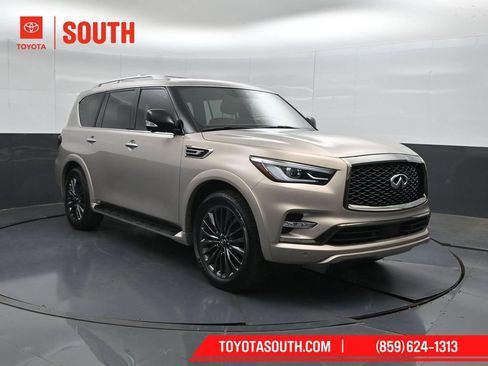 Used 2024 INFINITI QX80 Sensory AWD/4WD image 4