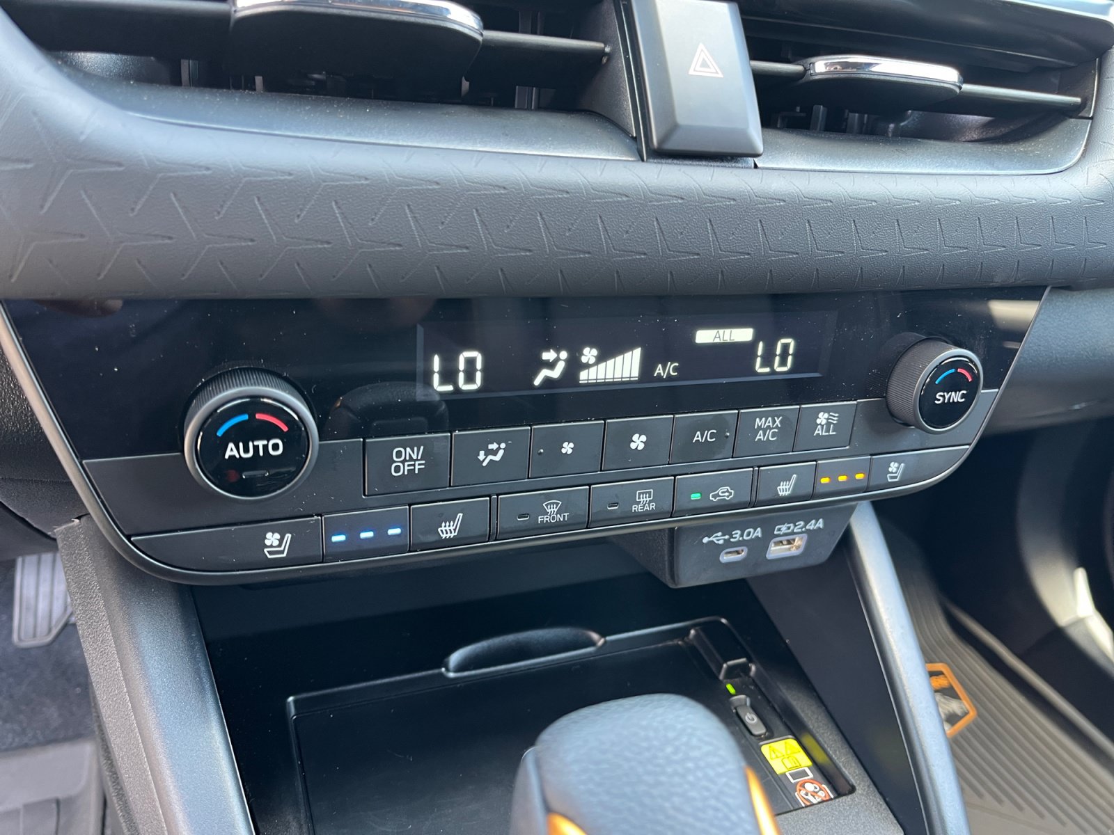 Certified 2026 Subaru Outback Wilderness AWD/4WD image 18