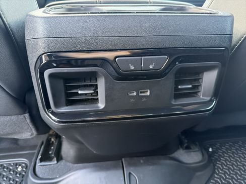 Used 2024 GMC Sierra 1500 AT4 w/ Technology Package AWD/4WD image 23