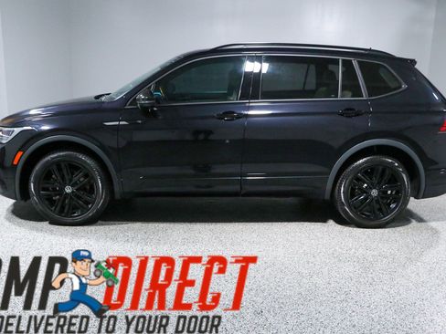 Used 2022 Volkswagen Tiguan SE R-Line AWD/4WD image 10