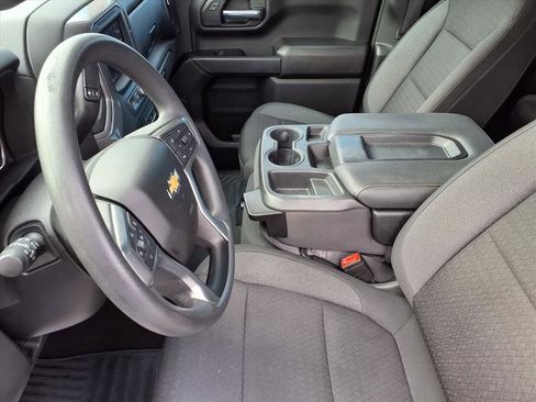 Used 2022 Chevrolet Silverado 1500 Custom w/ Safety Confidence Package image 17