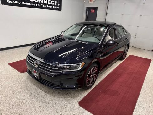 Used 2020 Volkswagen Jetta SEL FWD image 3