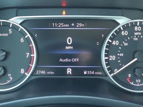 Used 2025 Nissan Sentra SR image 21