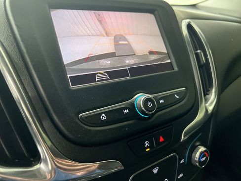 Used 2022 Chevrolet Equinox LT image 14