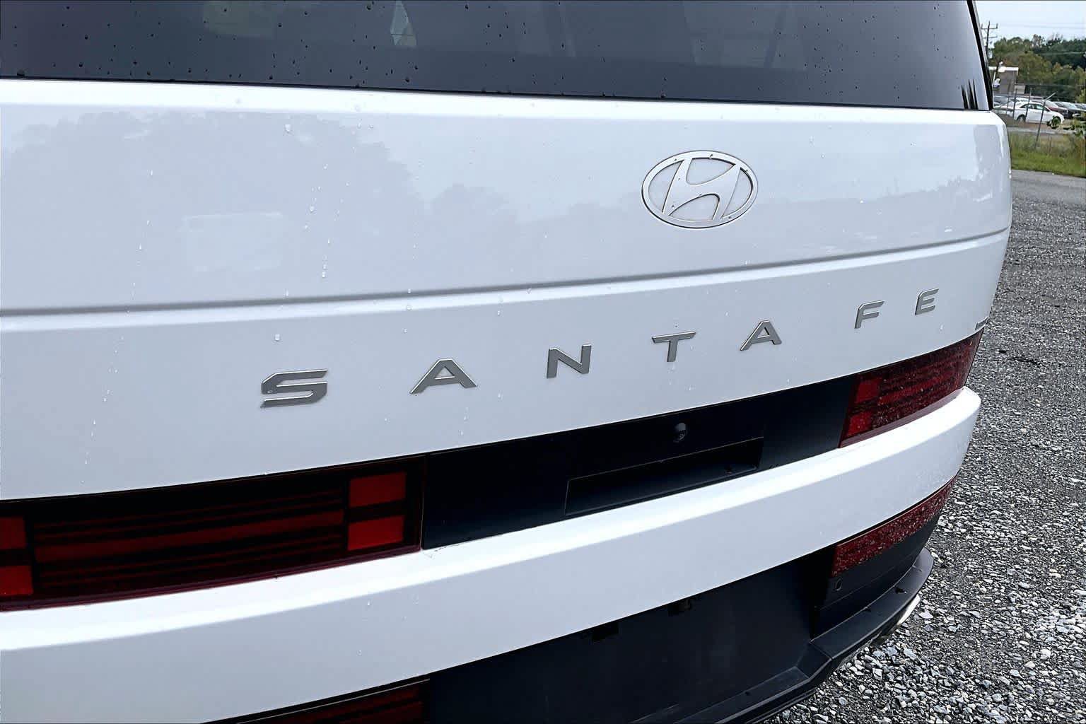 Used 2025 Hyundai Santa Fe SE AWD/4WD image 10