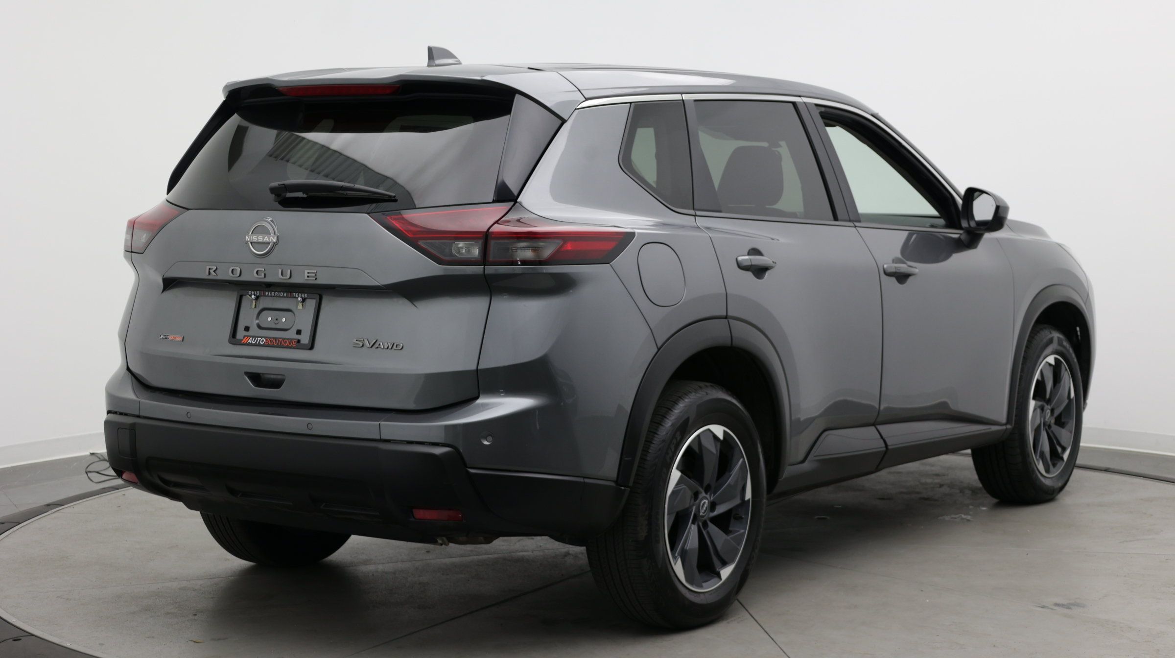 Used 2024 Nissan Rogue SV AWD/4WD image 7