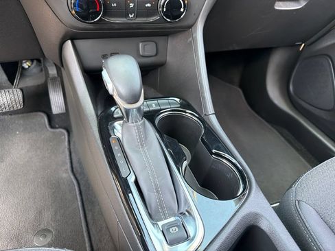 Used 2025 Buick Encore GX Preferred FWD image 19