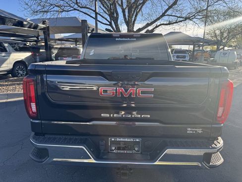 Used 2022 GMC Sierra 1500 SLT image 4