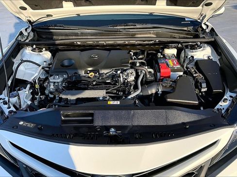 Used 2022 Toyota Camry SE FWD image 28