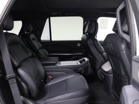 New 2026 Lincoln Navigator Reserve w/ Jet Appearance Package AWD/4WD image 41