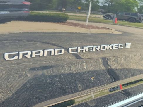 Certified 2023 Jeep Grand Cherokee Summit w/ Adv Protech Group IV AWD/4WD image 10
