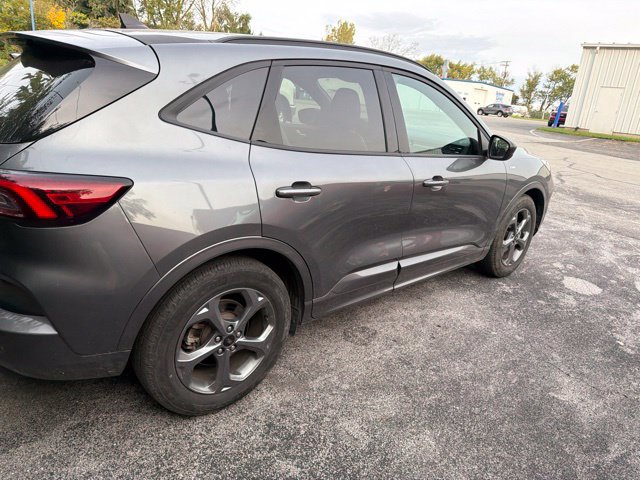 Used 2023 Ford Escape ST-Line w/ Tech Pack #1 FWD image 6