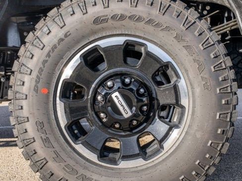 New 2026 Ford F250 Platinum w/ Tremor Off-Road Package image 53