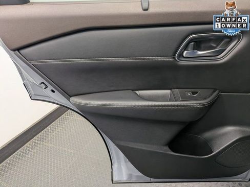 Used 2023 Nissan Rogue Platinum w/ Platinum Premium Package image 24