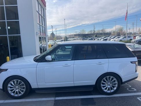 Used 2018 Land Rover Range Rover HSE image 4