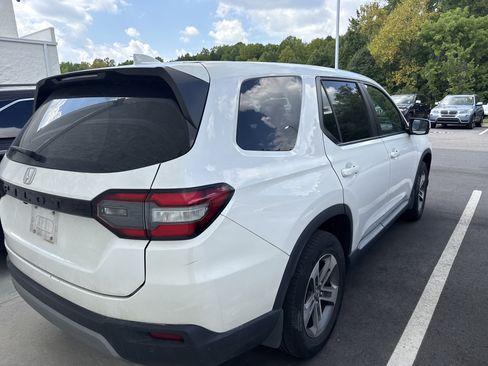 Used 2023 Honda Pilot EX-L image 7