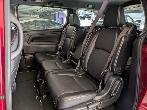 Used 2025 Honda Odyssey Sport-L image 24