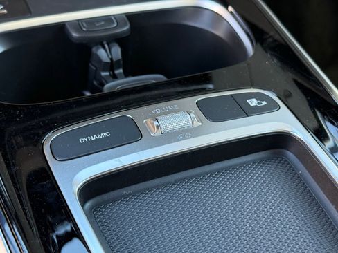 New 2026 Mercedes-Benz GLB 250 image 24