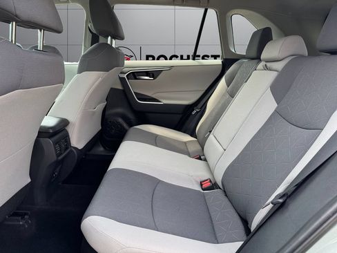 Certified 2019 Toyota RAV4 XLE AWD/4WD image 16