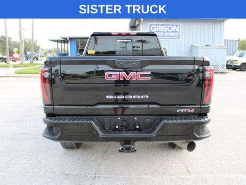 Used 2025 GMC Sierra 2500 AT4 w/ AT4 Premium Plus Package image 8