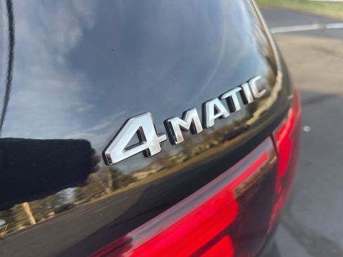 Used 2024 Mercedes-Benz GLB 250 4MATIC image 13