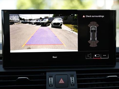 Certified 2025 Audi Q5 2.0T Premium AWD/4WD image 35