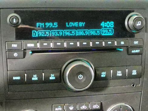 Used 2011 Chevrolet Silverado 2500 LT w/ Interior Plus Package image 20