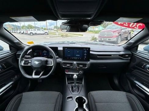 Used 2024 Ford Mustang Coupe RWD image 11