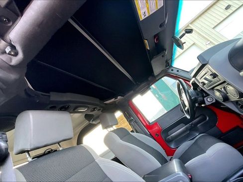 Used 2007 Jeep Wrangler X image 22