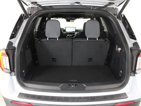 New 2026 Ford Explorer ST AWD/4WD image 16