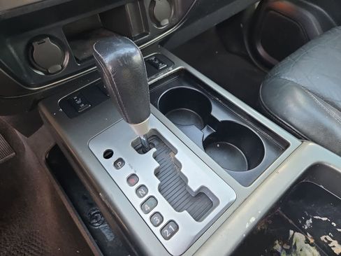 Used 2015 Nissan Armada Platinum w/ 2nd Row Captain Seat Package image 30