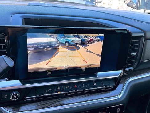 Used 2022 Chevrolet Silverado 1500 LT image 25