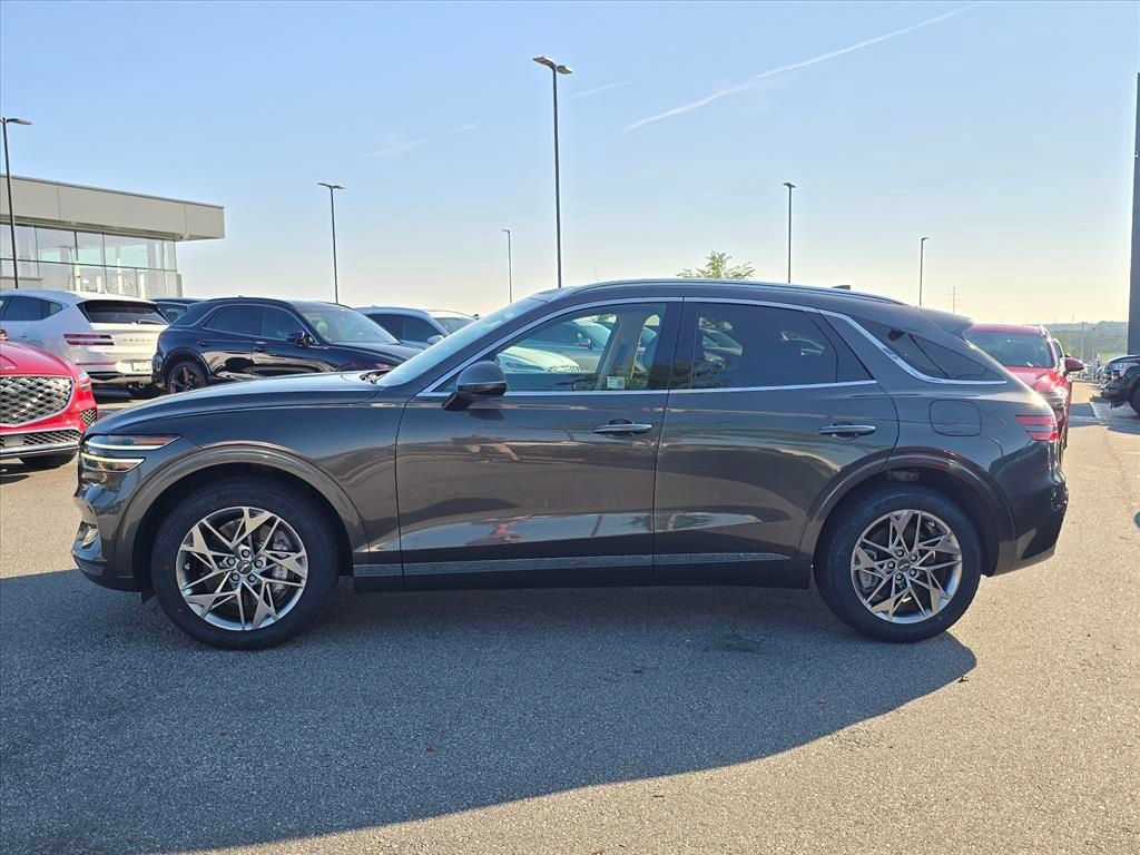 Used 2025 Genesis GV70 2.5T AWD/4WD image 6