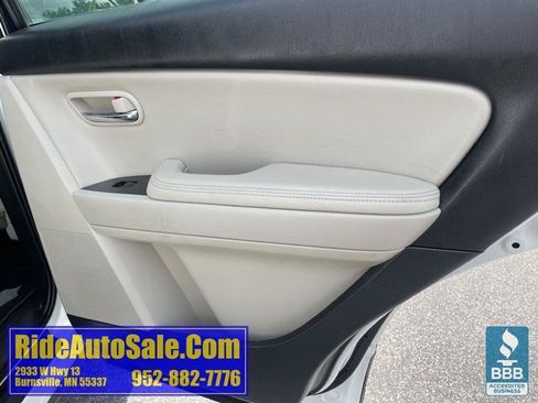 Used 2012 MAZDA CX-9 Touring w/ Moonroof & Bose Audio Pkg AWD/4WD image 16